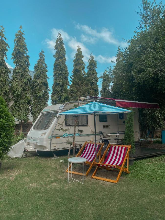 Nice Nite Campervans Phra Nakhon Si Ayutthaya Esterno foto